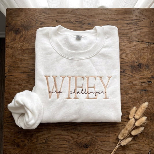 nashville bachelorette outfit ideas with personalized embroidered sweatshirt and group packing details
