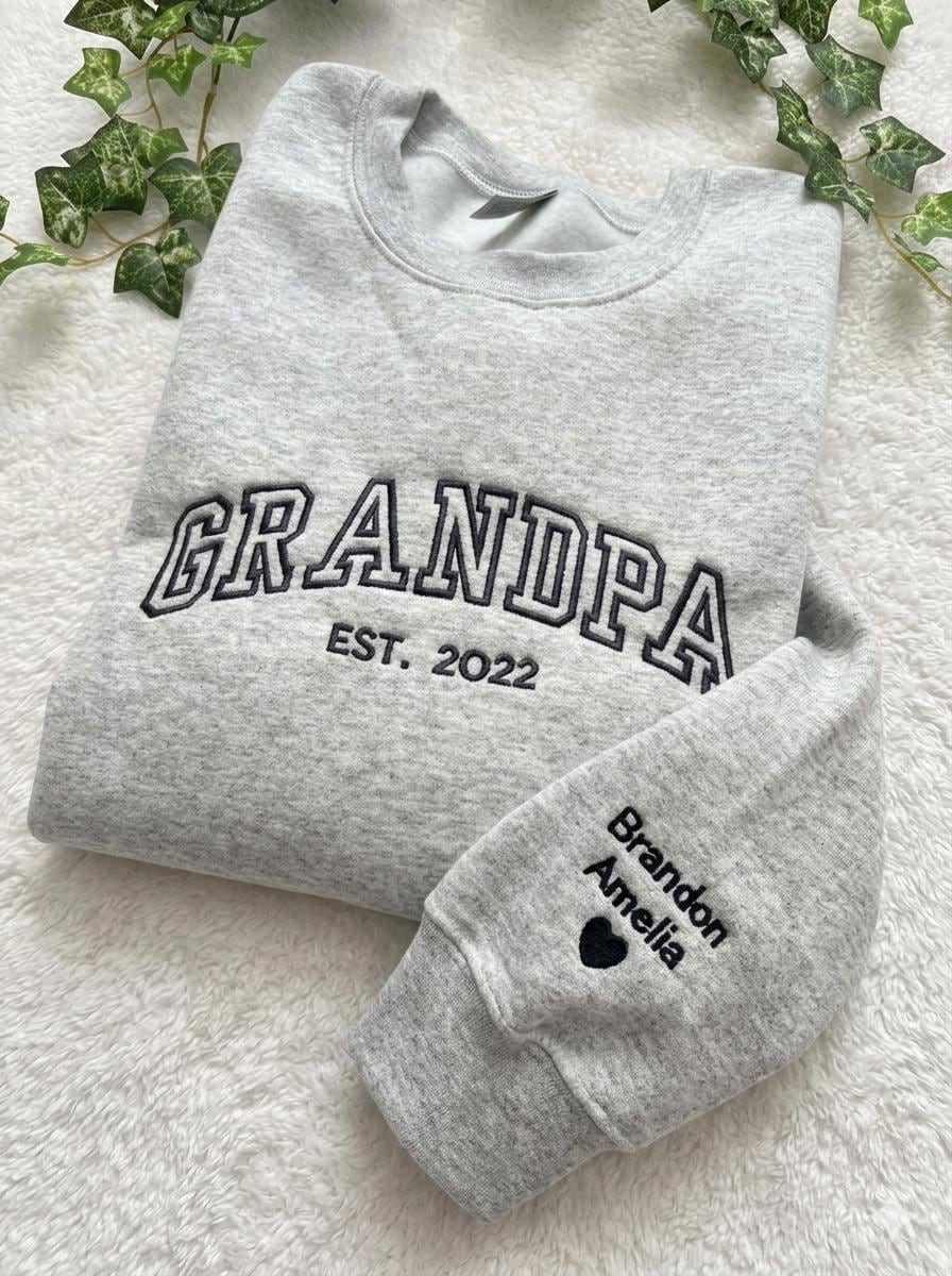Dad & Grandpa Sweatshirt – Personalized Embroidery Gift with Date